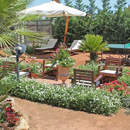 Apartment Paradiso